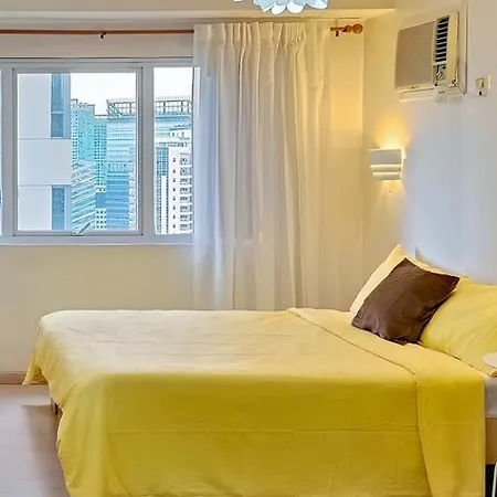 Charming Modern Condo In Bgc