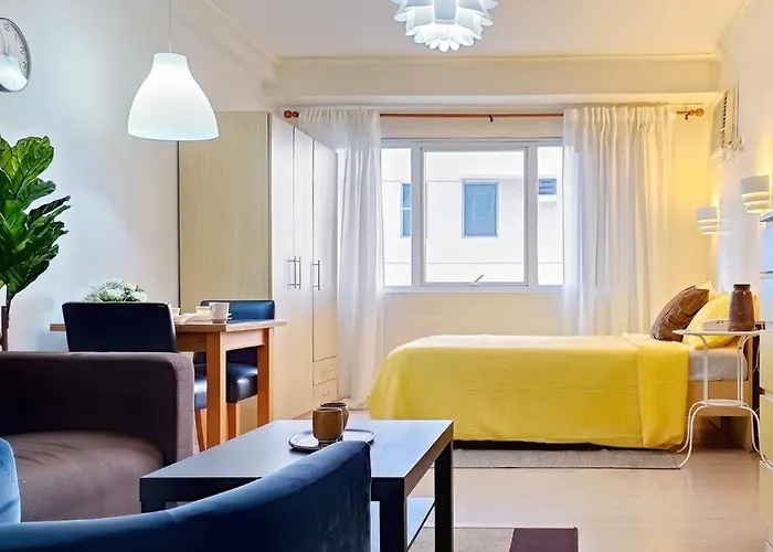 Charming Modern In Bgc Hotel cápsula Manila
